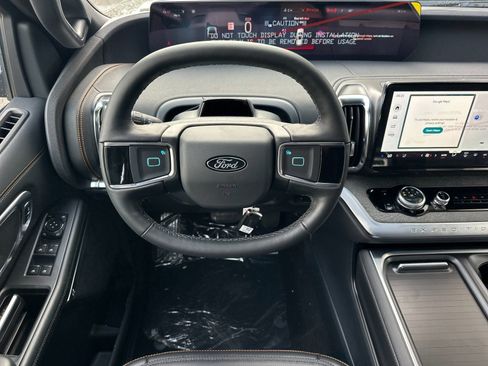 New 2026 Ford Expedition Tremor image 15