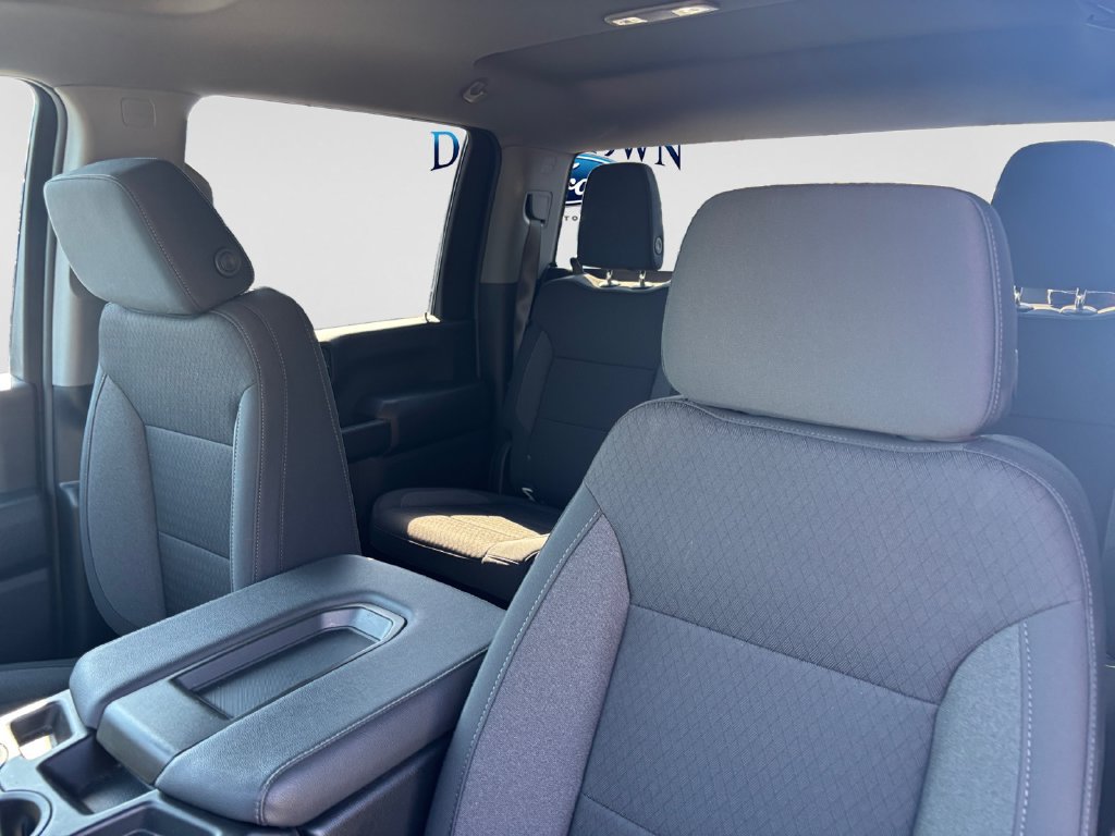 Used 2025 Chevrolet Silverado 2500 Custom w/ Custom Convenience Package AWD/4WD image 12