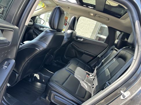 Used 2020 Ford Escape SEL AWD/4WD image 10