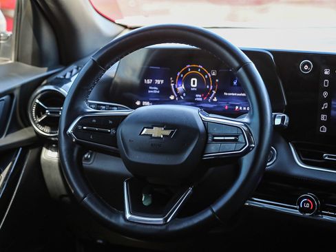 Used 2025 Chevrolet Equinox LT w/ Convenience Package II FWD image 15