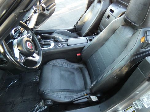 Used 2017 FIAT 124 Spider Lusso image 37