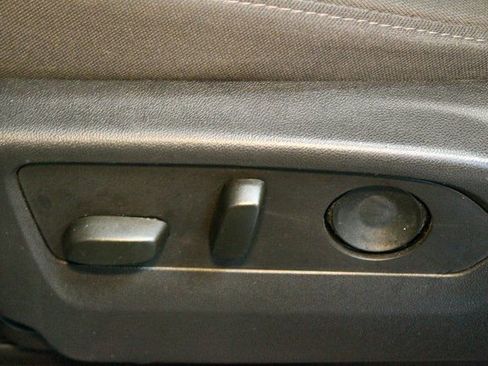 Used 2023 Chevrolet Silverado 1500 LT image 19