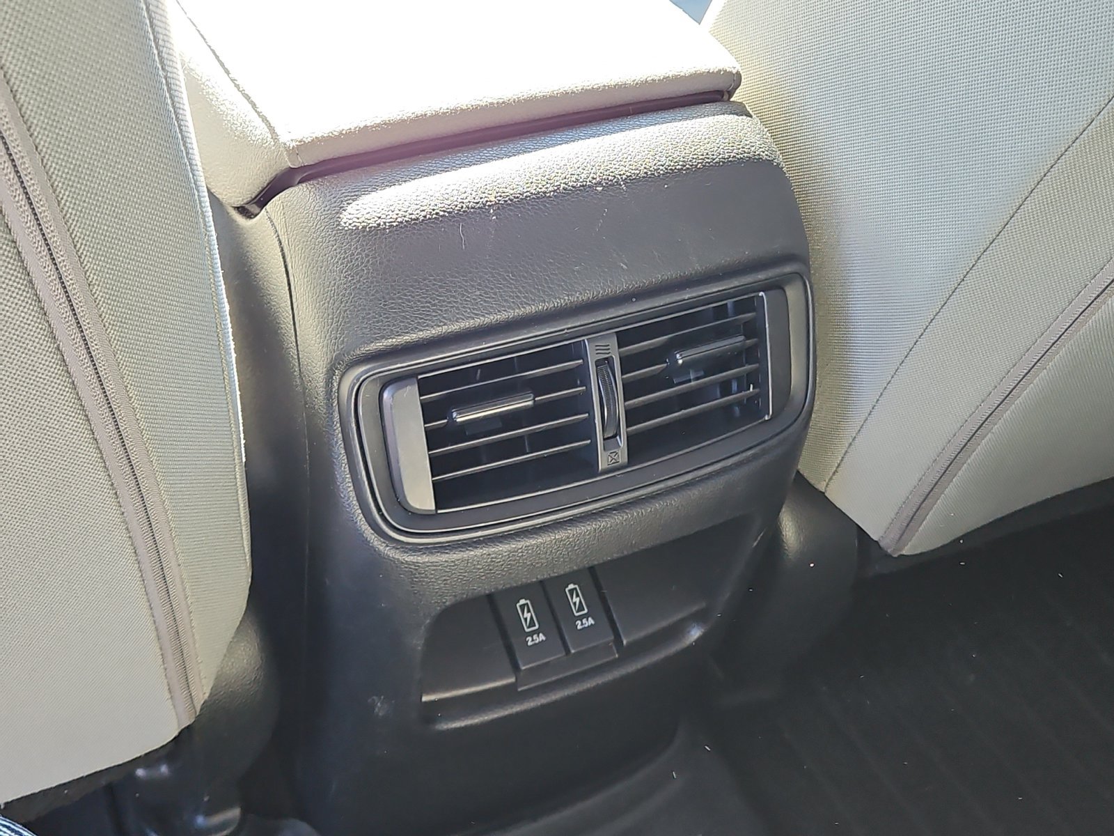 Used 2018 Honda CR-V EX image 11