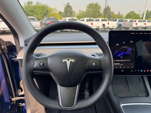 Used 2023 Tesla Model Y Long Range AWD/4WD image 15