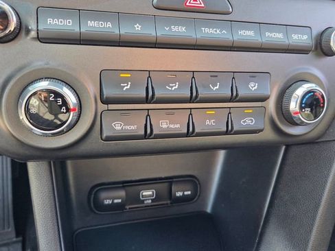 Used 2020 Kia Sportage LX image 23