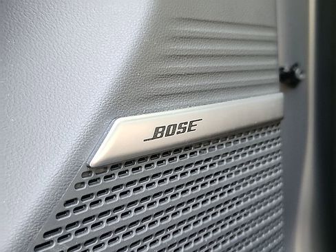 Used 2025 Hyundai Santa Fe Limited image 5