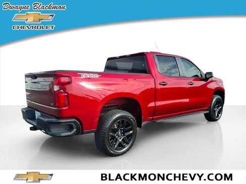 Used 2022 Chevrolet Silverado 1500 LT Trail Boss image 3