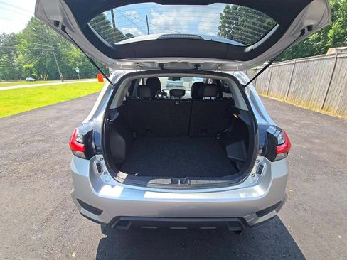 Used 2025 Mitsubishi Outlander Sport SE AWD/4WD image 8