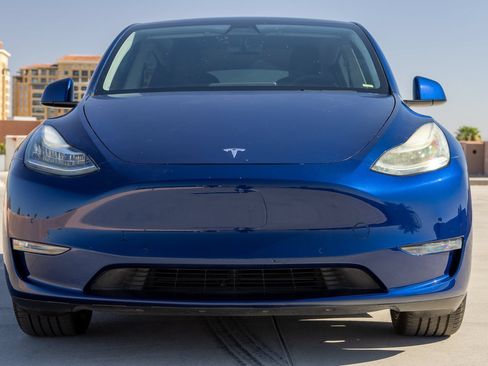 Used 2021 Tesla Model Y Long Range AWD/4WD image 14