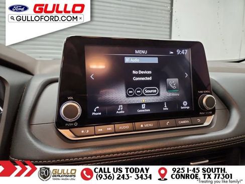 Used 2023 Nissan Rogue SV image 24