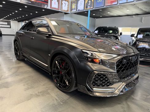 Used 2026 Audi RS Q8 performance AWD/4WD image 4