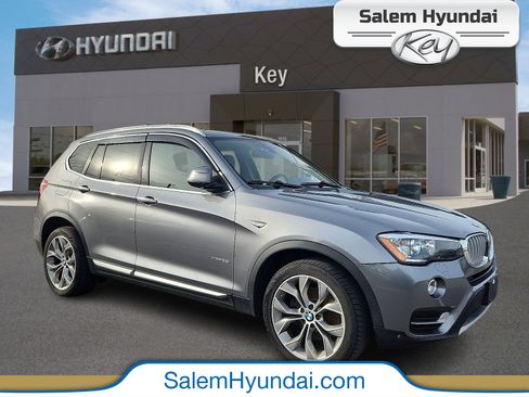 Used 2017 BMW X3 xDrive28i image 1