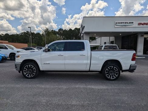 Used 2025 RAM 1500 Limited AWD/4WD image 8