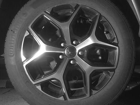 Used 2025 Jeep Compass Limited image 15