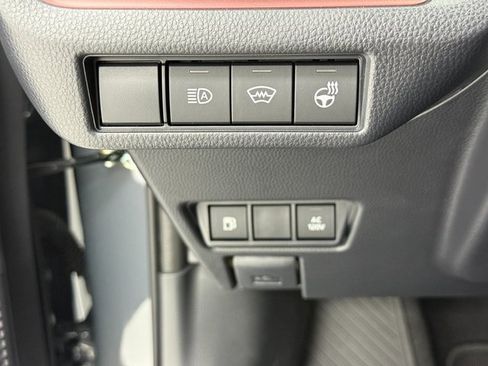 New 2026 Toyota Prius SE image 10