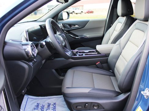 New 2026 Chevrolet Equinox LT w/ Convenience Package II image 26