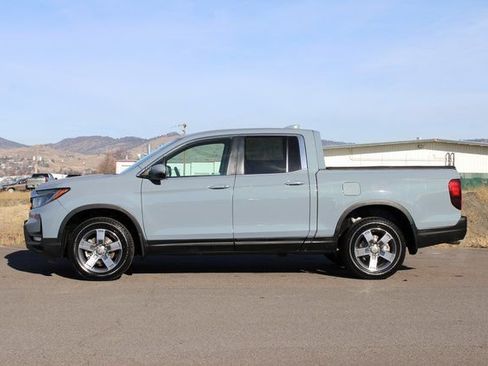 Certified 2024 Honda Ridgeline RTL image 3