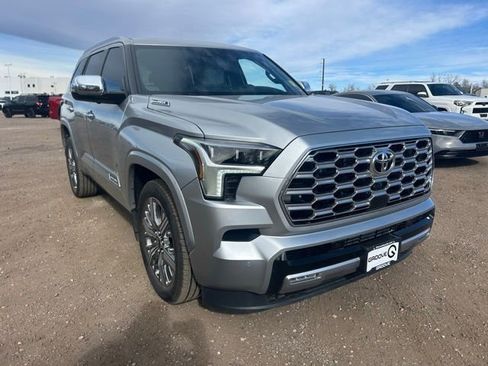 Used 2025 Toyota Sequoia Capstone image 8