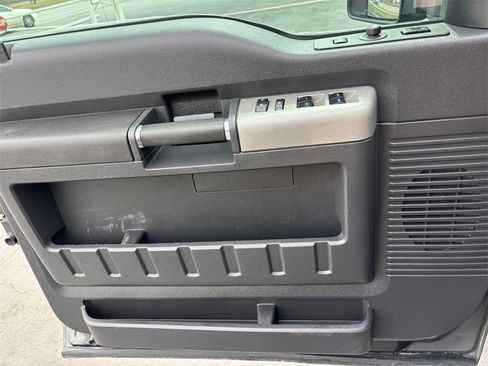 Used 2016 Ford F250 Lariat w/ Lariat Interior Package image 22