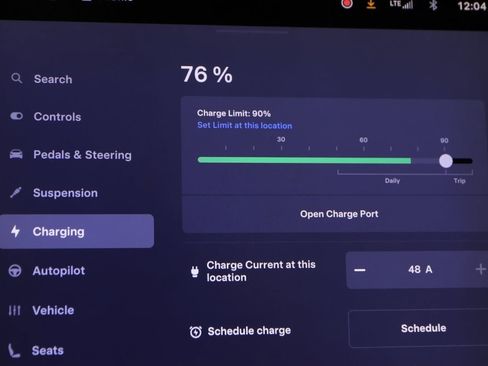 Used 2019 Tesla Model X 75D image 40