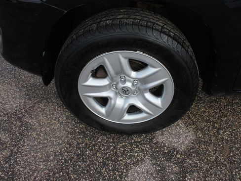 Used 2010 Toyota RAV4 AWD image 56