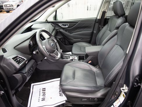 Used 2020 Subaru Forester Touring image 22