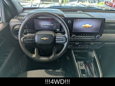 Used 2024 Chevrolet Colorado W/T w/ WT Convenience Package AWD/4WD image 22