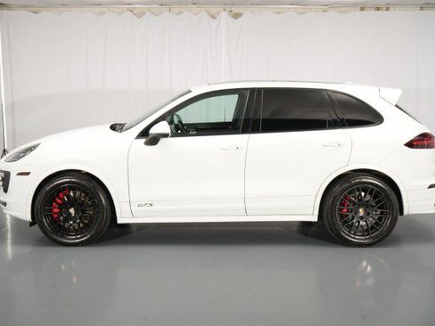 Used 2016 Porsche Cayenne GTS AWD/4WD image 2