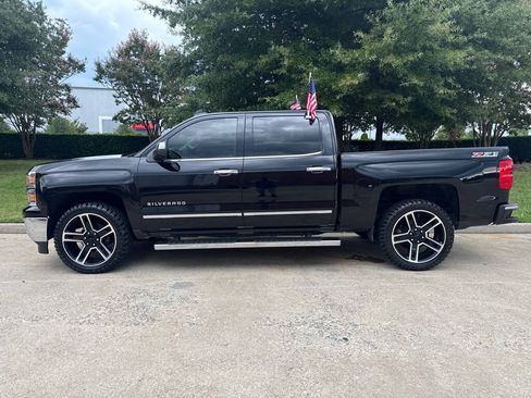 Used 2015 Chevrolet Silverado 1500 LTZ Z71 w/ LTZ Plus Package AWD/4WD image 5