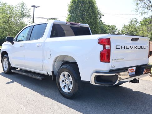 Used 2021 Chevrolet Silverado 1500 LT RWD image 9