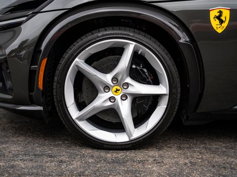 Used 2024 Ferrari Purosangue AWD/4WD image 23