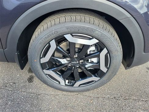 New 2025 Kia Telluride S image 42