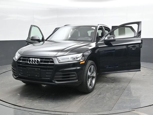 Used 2020 Audi Q5 2.0T Premium w/ Titanium Sport Package image 50