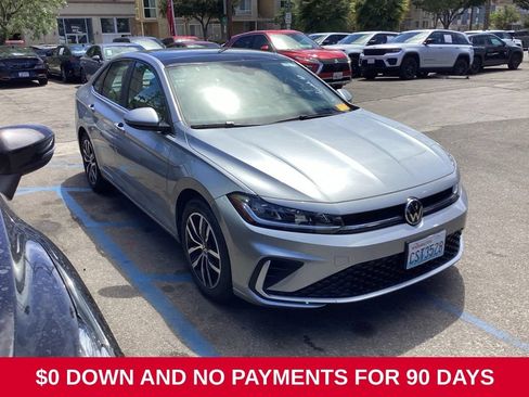 Used 2025 Volkswagen Jetta SE FWD image 11