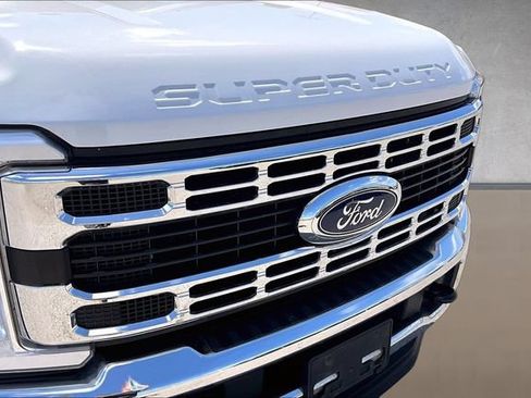 Used 2025 Ford F350 XLT AWD/4WD image 24