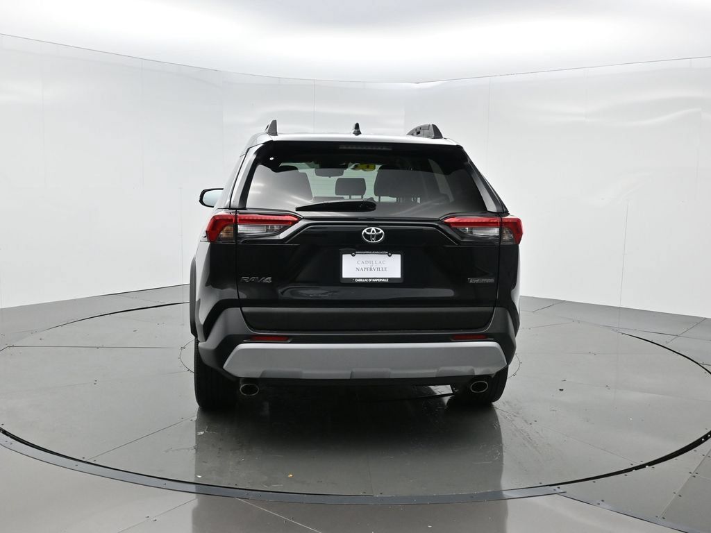 Used 2024 Toyota RAV4 Adventure w/ Convenience Package AWD/4WD image 5