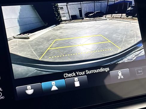 Certified 2021 Honda Accord Touring image 32