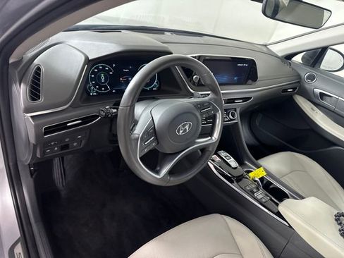 Used 2023 Hyundai Sonata Limited image 13