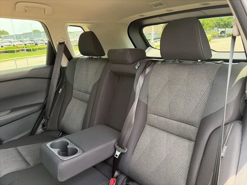 Used 2025 Nissan Rogue SV FWD image 41