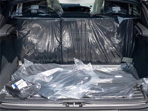 New 2024 Volvo C40 P8 Recharge Plus w/ Climate Package image 22