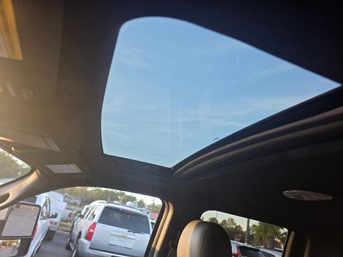 Used 2014 Ford F150 Platinum w/ Max Trailer Tow Package image 13