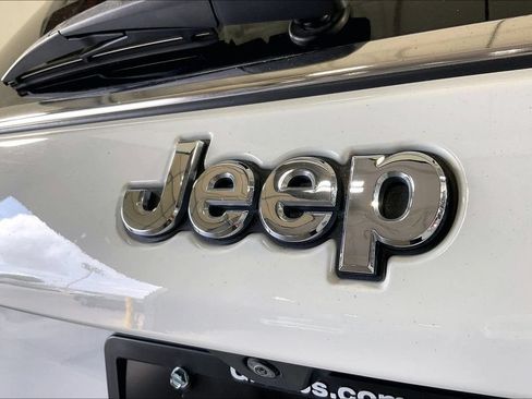 Used 2022 Jeep Compass Limited AWD/4WD image 39
