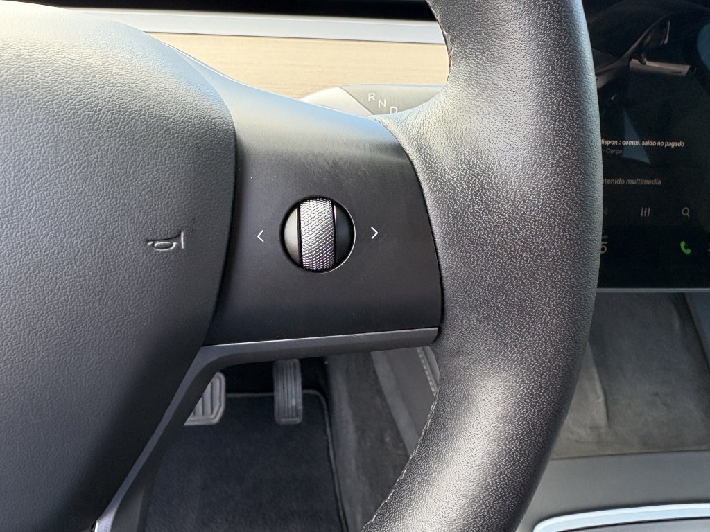 Used 2023 Tesla Model Y Long Range AWD/4WD image 16