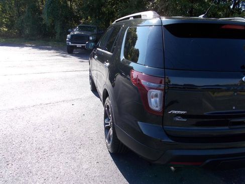 Used 2014 Ford Explorer Sport w/ Equipment Group 401A AWD/4WD image 4