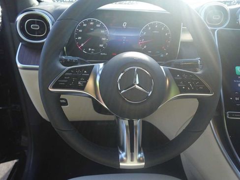 Used 2026 Mercedes-Benz GLC 300 4MATIC image 22