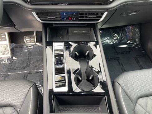 Used 2026 Volkswagen Atlas SEL Premium R-Line AWD/4WD image 22