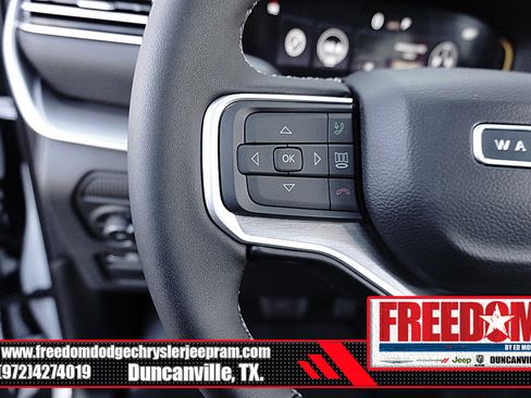 New 2025 Jeep Wagoneer L Series II w/ Premium Group I image 25