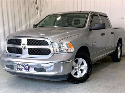 Used 2022 RAM 1500 Tradesman w/ Chrome Plus Package RWD image 12