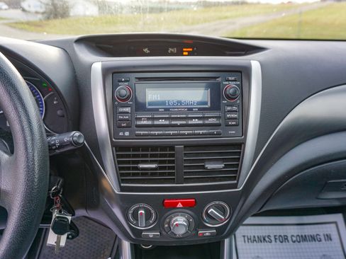 Used 2011 Subaru Forester 2.5X Premium w/ All-Weather Pkg image 13