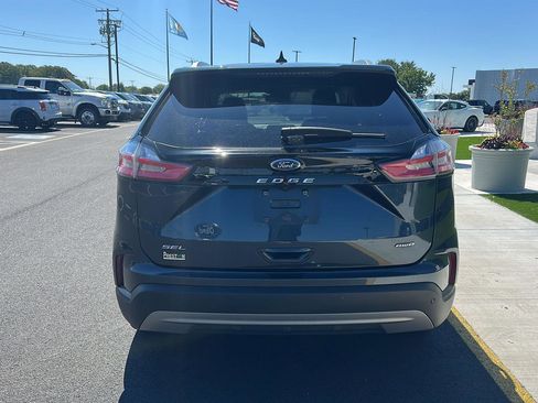 Used 2022 Ford Edge SEL w/ Convenience Package AWD/4WD image 6